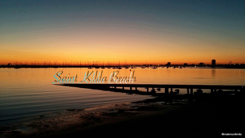 Sore Romantik di Saint Kilda Beach