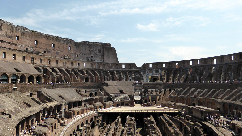 Colosseum Roma atraksi wisata terbaik 2020